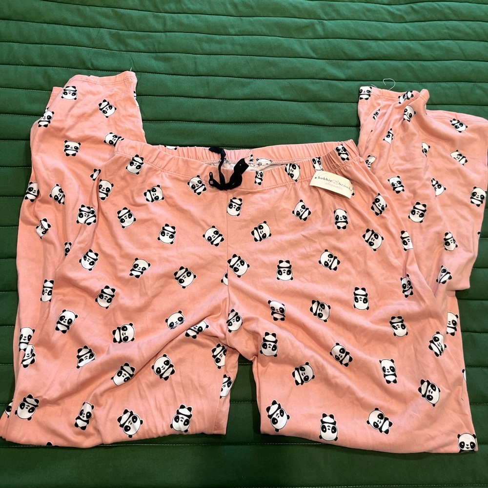 ⚪️Bobbie Brooks Light Pink Sleepwear with Panda Design